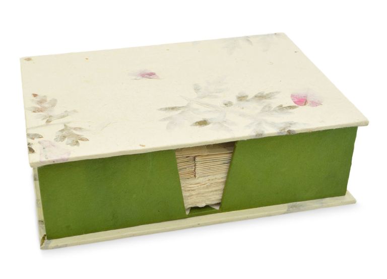 Lokta Paper Stationery Set with Bougainvillea and Titepati