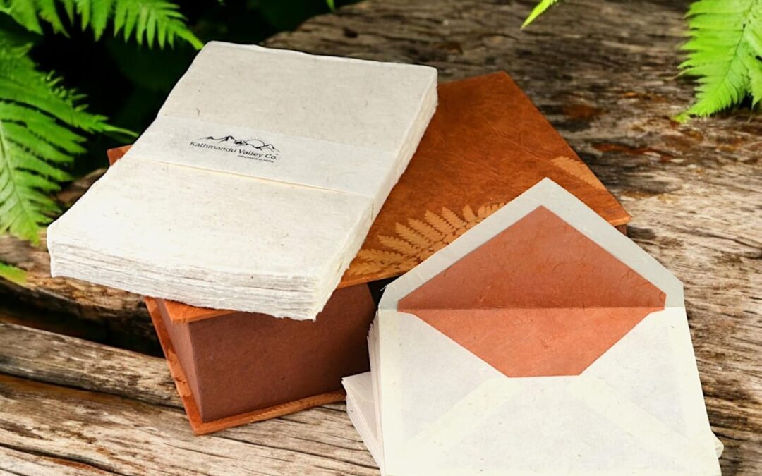 Beautiful Vintage Stationery Boxes from Handmade Paper